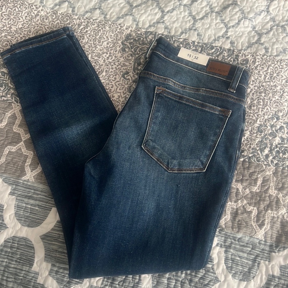 Judy Blue 15/32 Mid rise skinny